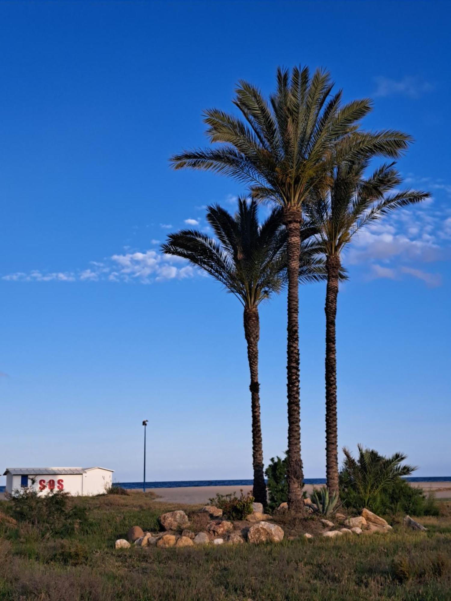 Almeria - Mar Y Piscinas